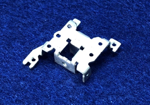 精密プレス部品：家電製品用光ピックアップ部品