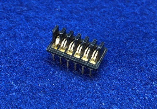 精密フープインサート成形部品：PC用スイッチ部品