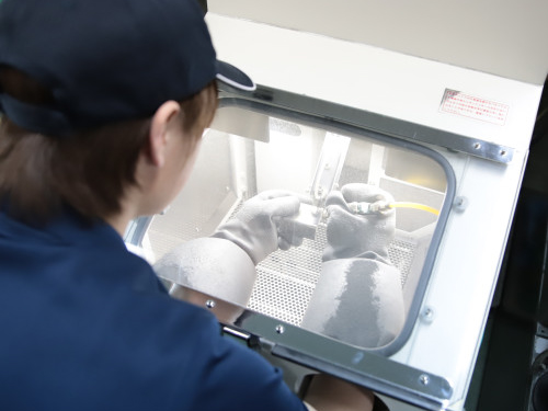 精密プレス加工用金型の部品、鏡面加工仕上げ