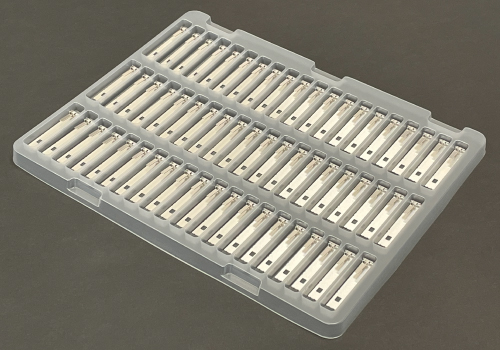 精密プレス部品の自動トレー整列