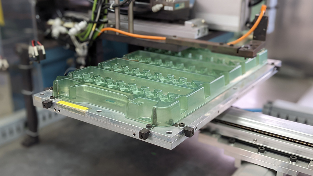 自動トレー整列の自動機